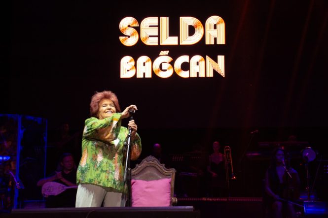 1758350015066Selda-Bagcan-3-1024x682