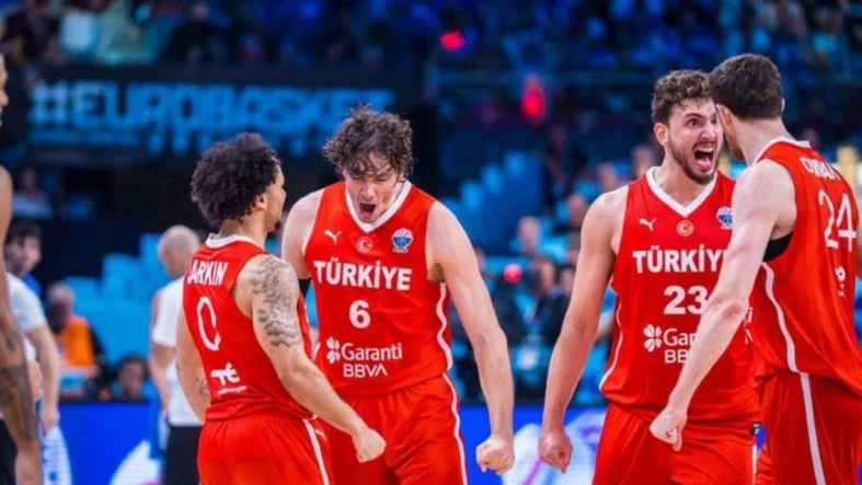 ozet-izle-12-dev-adam-eurobasket-2025te-finalde-yunanistan-turkiye-basketbol-maci-ozet-izle-ozet-izleme-linki